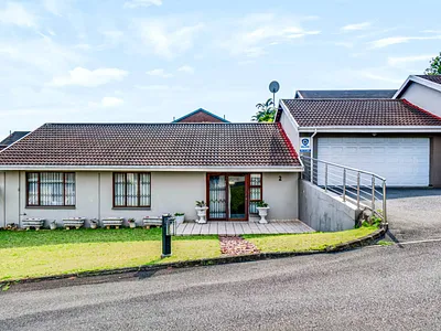 3 Bedroom Townhouse For Sale in Durban - img
