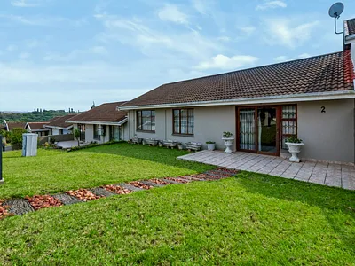 3 Bedroom Townhouse For Sale in Durban - zWby.webp