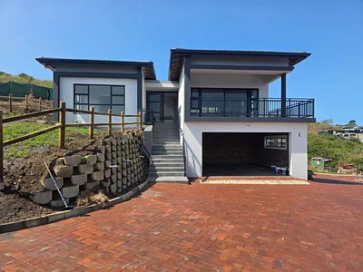 3 Bedroom House For Sale in Palm Lakes Estate, Ballito - MjVK.webp