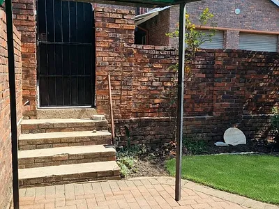 2 Bedroom Townhouse To Rent in Kempton Park - Nwin.webp