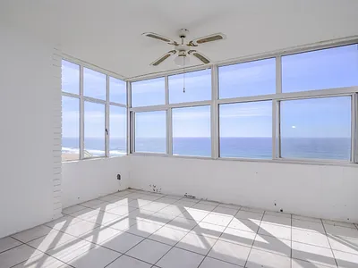 1 Bedroom Apartment For Sale in Amanzimtoti - CX1z.webp