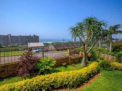 3 Bedroom Townhouse For Sale in Amanzimtoti - oyhV.webp