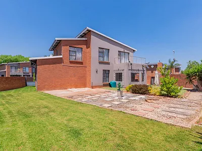 3 Bedroom House For Sale in Kempton Park - k2Yt.webp