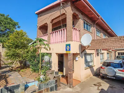 5 Bedroom House For Sale in Durban - 3w1b.webp