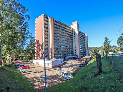 3 Bedroom Apartment For Sale in Pinetown - NJhM.webp