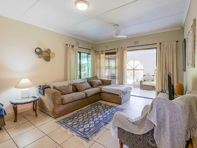 4 Bedroom House For Sale in Amanzimtoti - segU.webp