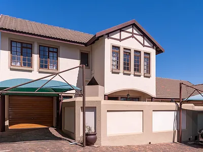 3 Bedroom Townhouse For Sale in Edenvale - KczM.webp