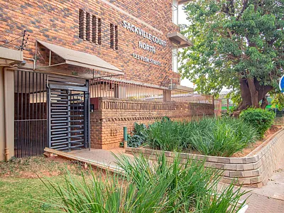 2 Bedroom Apartment For Sale in Pretoria - 3nV4.webp