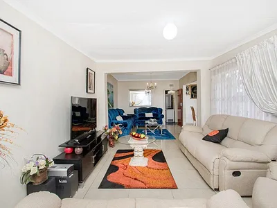 3 Bedroom House For Sale in Johannesburg - ui09.webp