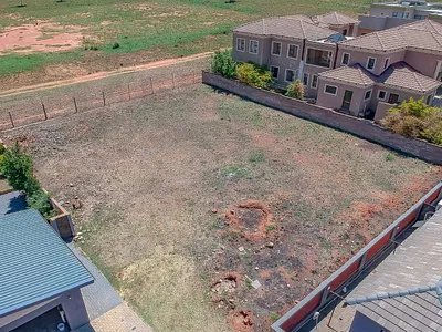 Vacant Land For Sale in Akasia - sPQs.webp