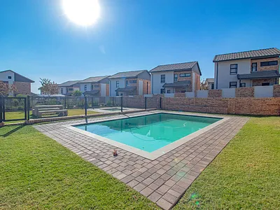 3 Bedroom Townhouse For Sale in Centurion - faTg.webp
