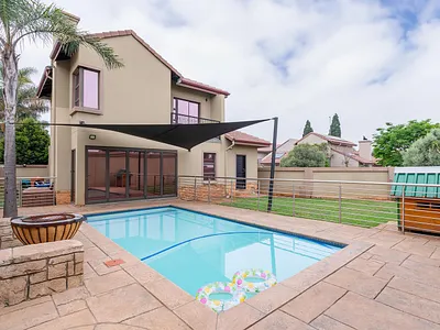 3 Bedroom House For Sale in Kempton Park - fgQ2.webp