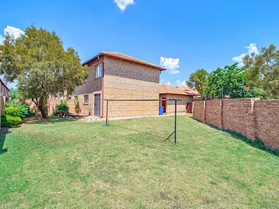 3 Bedroom Townhouse For Sale in Pretoria - mdyg.webp