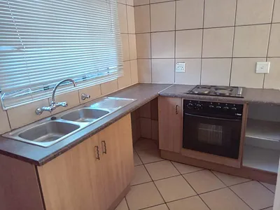 2 Bedroom Apartment For Sale in Pretoria - c0mQ.webp