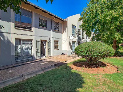 2 Bedroom Apartment For Sale in Centurion - R3ay.webp