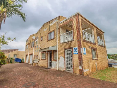 6 Bedroom House For Sale in Durban - Od4f.webp