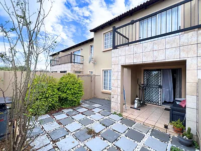 3 Bedroom Townhouse For Sale in Pretoria - qdlj.webp