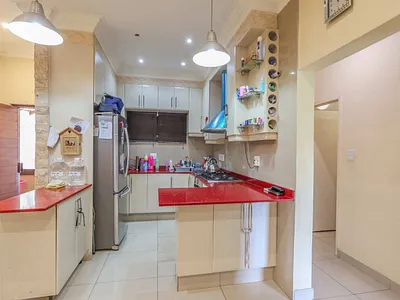 2 Bedroom Apartment For Sale in Durban - n5cK.webp