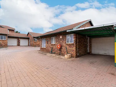 2 Bedroom Townhouse For Sale in Kempton Park - img