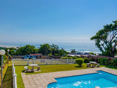 3 Bedroom Townhouse For Sale in Amanzimtoti - HrI4.webp