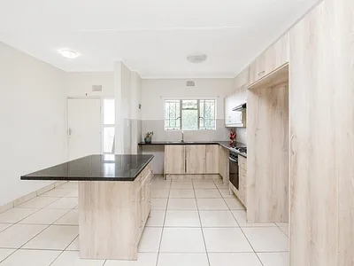 2 Bedroom Apartment For Sale in Roodepoort - wBIl.webp