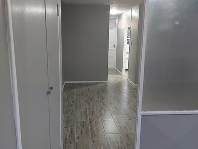 1 Bedroom Apartment For Sale in Pretoria - 1i2J.webp