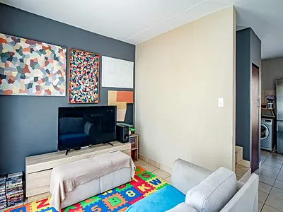 3 Bedroom Townhouse For Sale in Pretoria - iuCm.webp