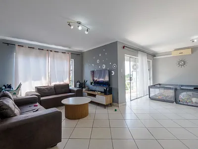 3 Bedroom Apartment For Sale in Amanzimtoti - e1Gd.webp