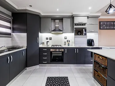 3 Bedroom Townhouse For Sale in Amanzimtoti - kjRe.webp