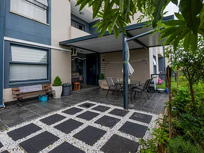 2 Bedroom Apartment For Sale in Amanzimtoti - tfVi.webp