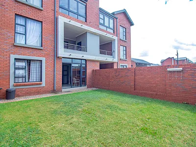 2 Bedroom Apartment For Sale in Centurion - a9mY.webp