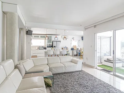 4 Bedroom House For Sale in Amanzimtoti - cXhE.webp