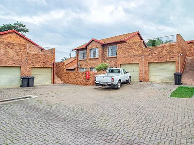 2 Bedroom Apartment For Sale in Centurion - 0mKy.webp