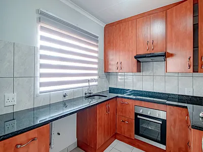 2 Bedroom Apartment For Sale in Centurion - h72v.webp