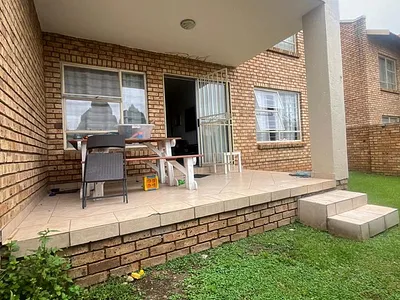 2 Bedroom Apartment For Sale in Centurion - I0or.webp