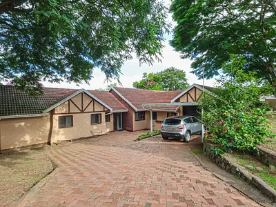 4 Bedroom House For Sale in Pinetown - GWsS.webp