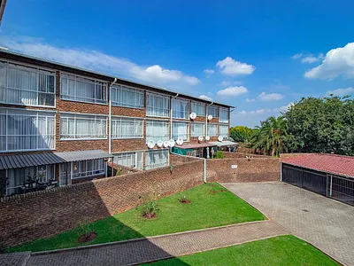 1.5 Bedroom Apartment For Sale in Centurion - m90y.webp