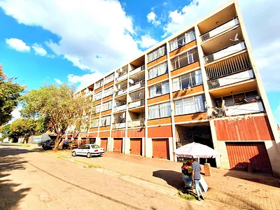 Apartment For Sale in Johannesburg - Ma3Y.webp