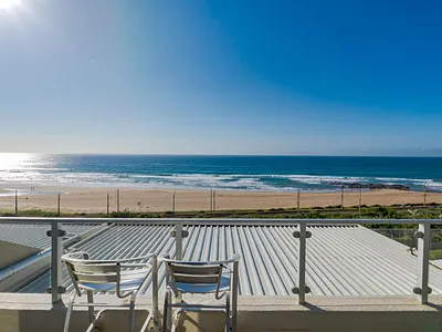 2 Bedroom Apartment For Sale in Amanzimtoti - 7wQ1.webp