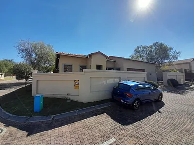 3 Bedroom Townhouse For Sale in Willaway, Midrand - DP2y.webp