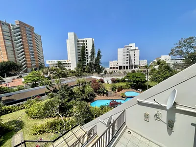3 Bedroom Apartment For Sale in Umhlanga Rocks, Umhlanga - E4Gr.webp