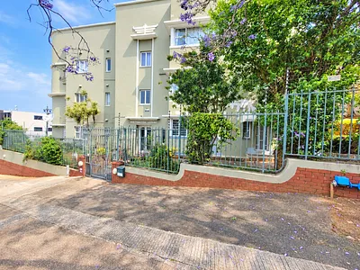 1 Bedroom Apartment For Sale in Durban - QbF0.webp