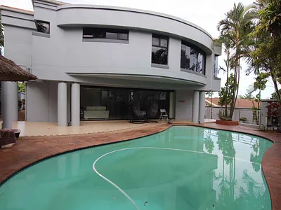 6 Bedroom House For Sale in Glenashley, Durban North - 9QOf.webp