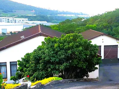 4 Bedroom House For Sale in Durban - eMpZ.webp