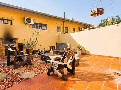3 Bedroom Townhouse For Sale in Durban - KpYm.webp