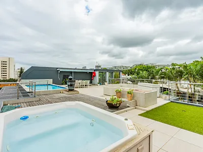 3 Bedroom Apartment For Sale in Umhlanga - 98yB.webp