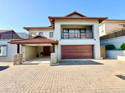 5 Bedroom House To Rent in Umhlanga - bbPX.webp