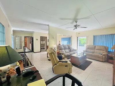 3 Bedroom House For Sale in Durban North - ELiv.webp