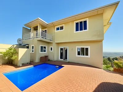 4 Bedroom Townhouse To Rent in Mount Edgecombe - BKst.webp