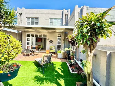 2 Bedroom Townhouse For Sale in Umhlanga - 0gNQ.webp